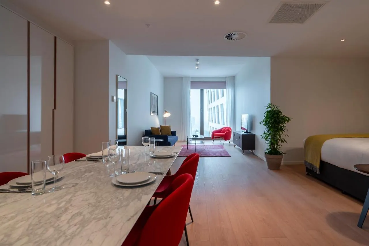 **** شقة فندقية Premier Suites أمستردام هولندا